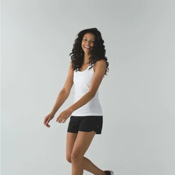 Lululemon" Run Times Short Black-Size (6) - Picture 2 of 16